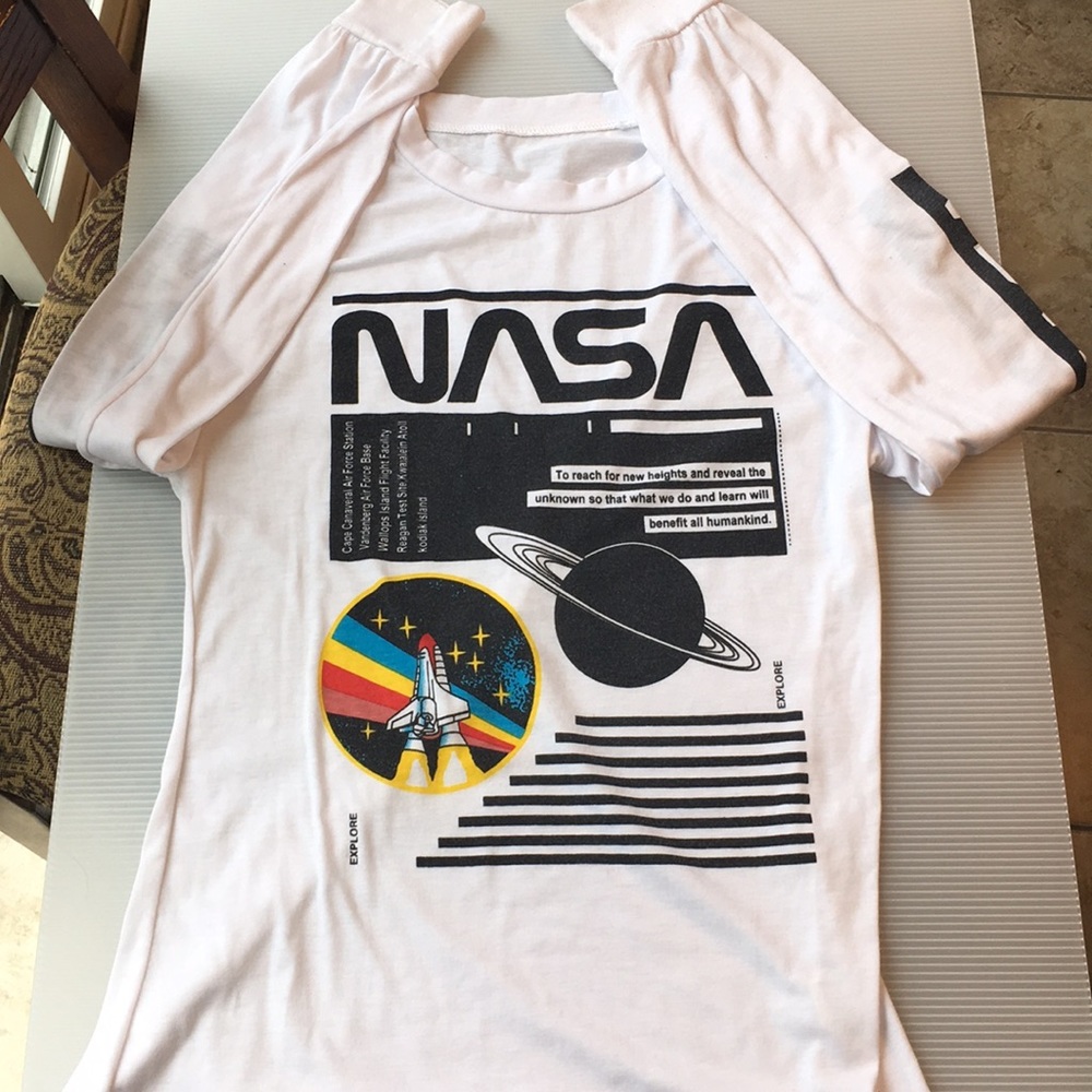 NASA Graphic Long Sleeve Tee